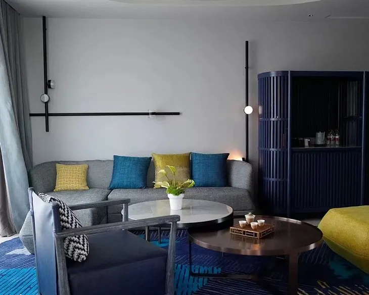 ಹೋಟೆಲ್ ರೂಮ್ ಅಪ್ಹೋಲ್ಟರ್ಡ್ ಚೇರ್