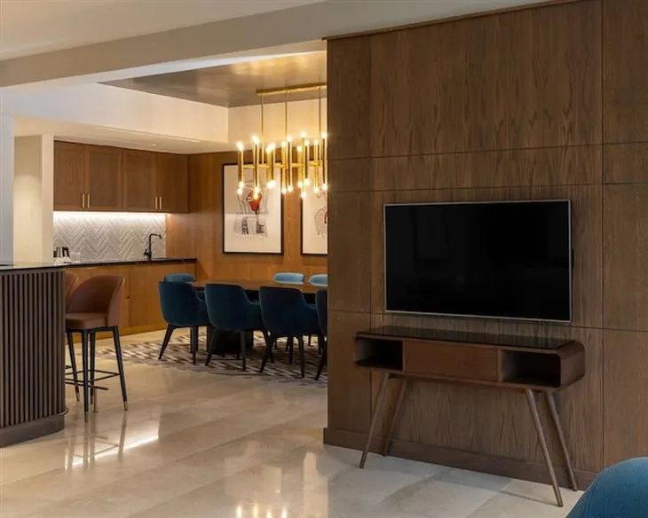 ಹೋಟೆಲ್ ರೂಮ್ ಮರದ ಕುರ್ಚಿ